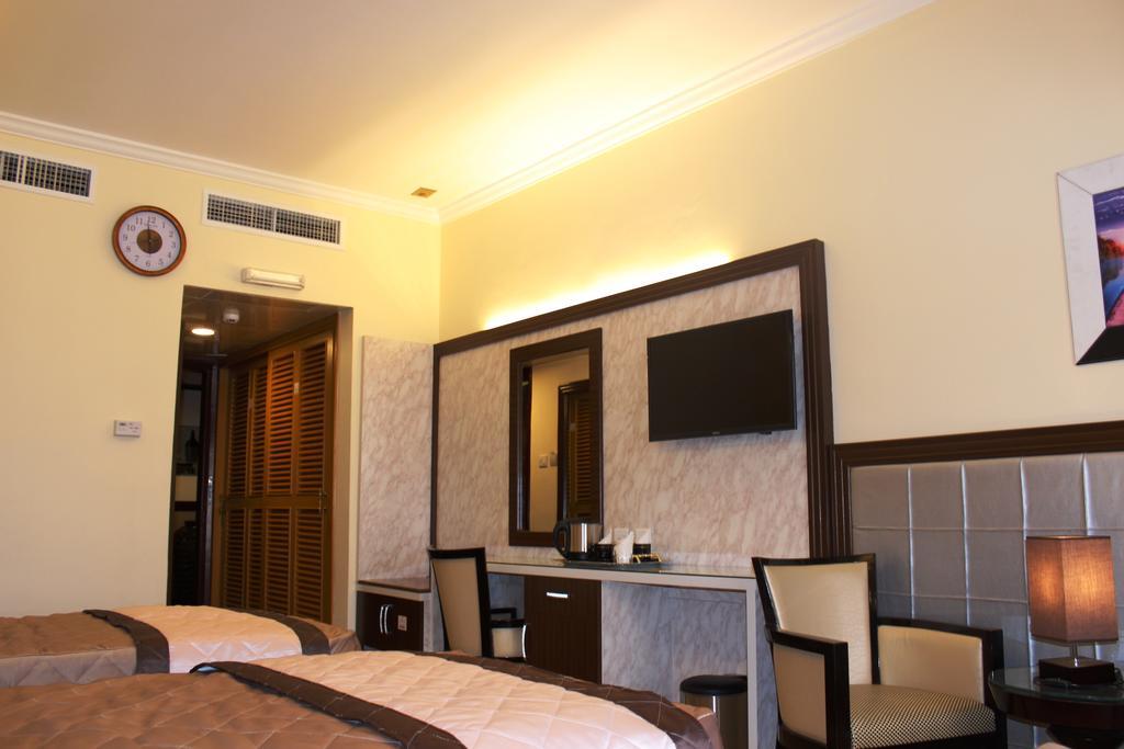 Al Khaleej Grand Hotel Dubaï Extérieur photo