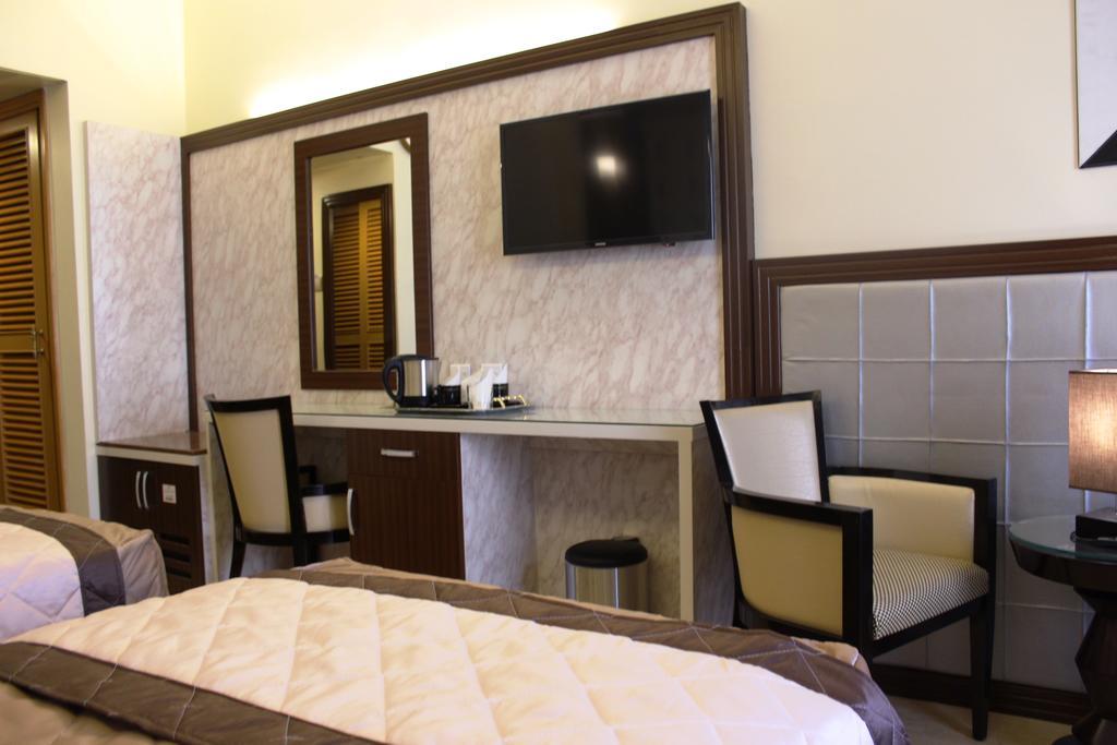 Al Khaleej Grand Hotel Dubaï Extérieur photo