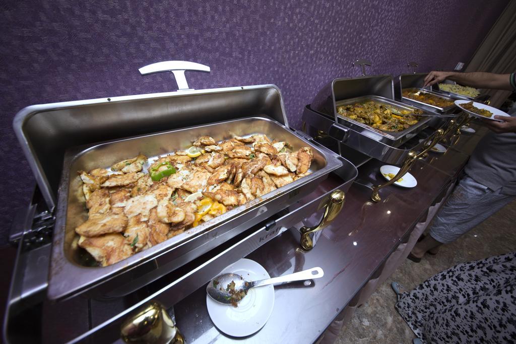 Al Khaleej Grand Hotel Dubaï Extérieur photo