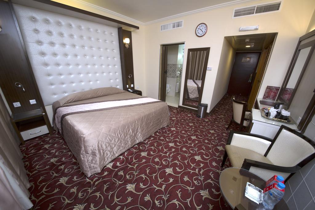 Al Khaleej Grand Hotel Dubaï Extérieur photo